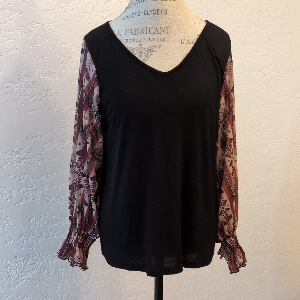 Sterling Kreek Black and Patterned Sleeve Women's Top, Size M, Slightly Used